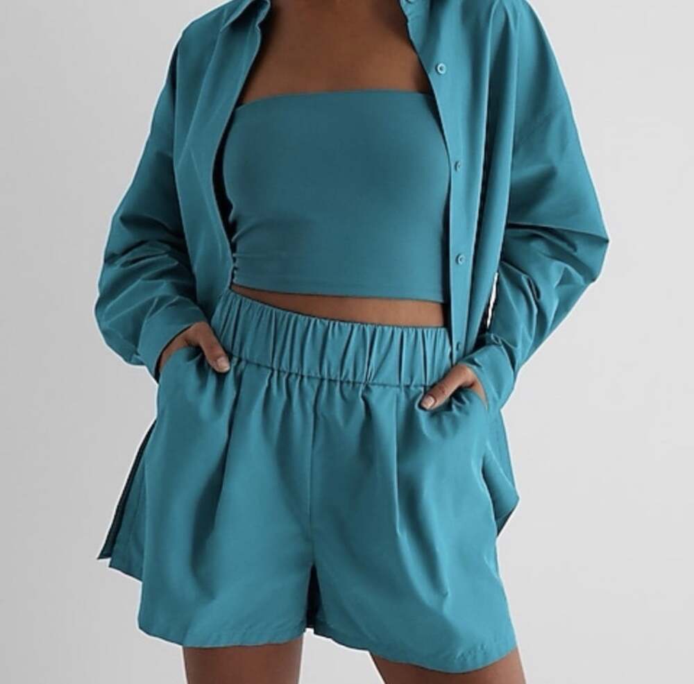 Express Super High Rise Stylists Shorts - Teal Size S New With Tags